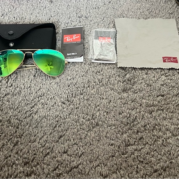 Ray-Ban Aviator Flash Sunglasses - Picture 3 of 7